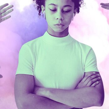 Il Texturismo: Comprendere e Combattere Questa Piaga nella Comunità Afro