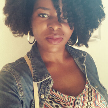 Poupée Kinky ci parla dei suoi capelli afro