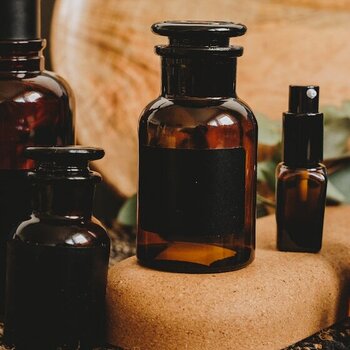 5 oli vegetali per capelli crespi