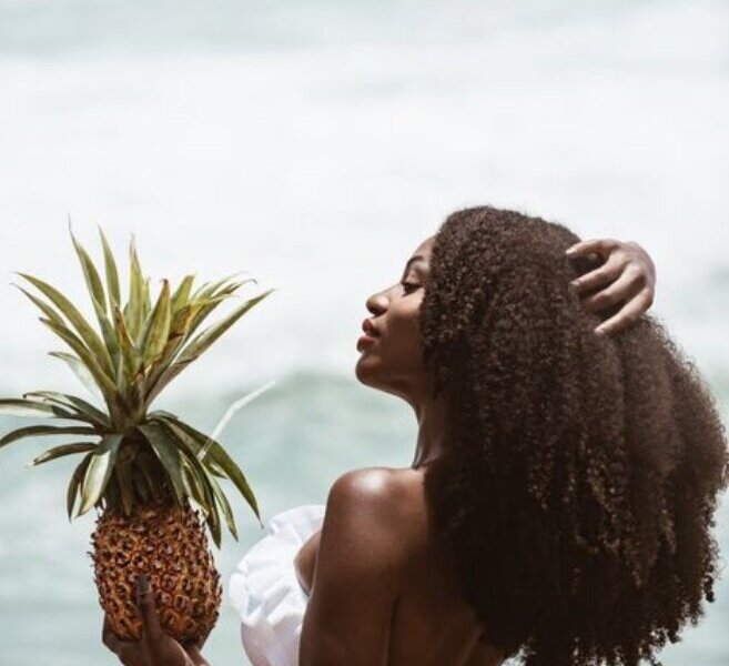 8 CONSIGLI PER PRENDERSI CURA DEI CAPELLI IN VISTA DELL'ESTATE